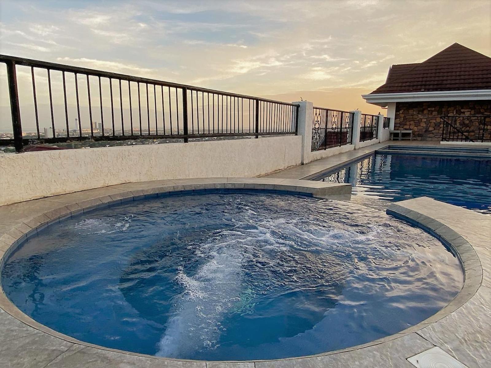Apartment Cloud9condos - 1 Bedroom Hillside Corner Unit